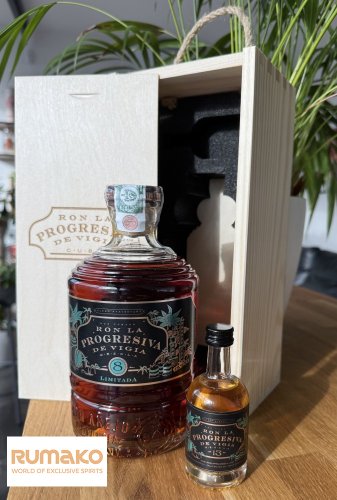Ron La Progresiva 8 limitada 41% 0,7l v dřevěném boxu + mini LP13