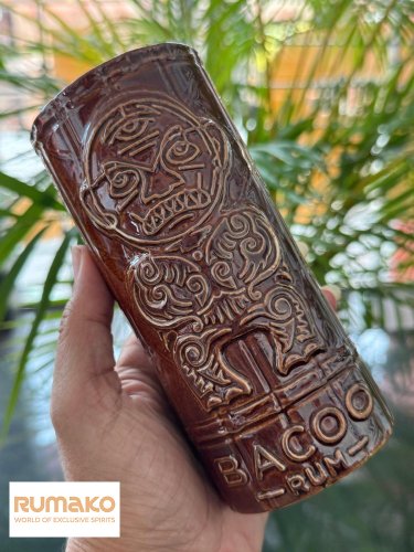 Bacoo 11 YO Rum 40% 0,7l + Tiki pohárek