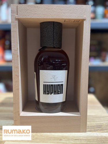 Michel Couvreur Hyphen 0,5l 46% v dřevěné krabičce