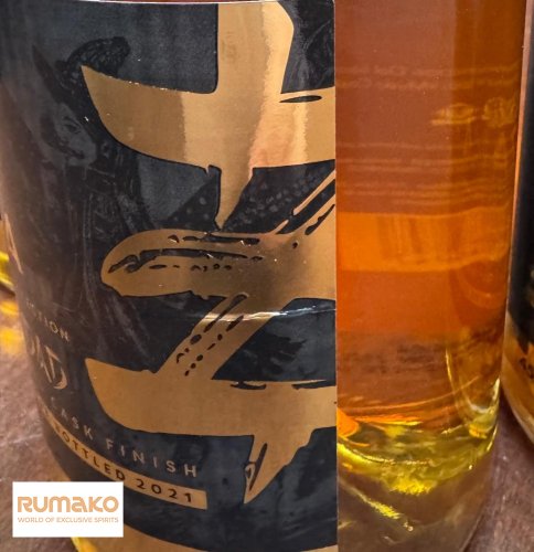ZAKA Trinidad 13YO Japanese Whisky Wood Cask Finish - zraněná