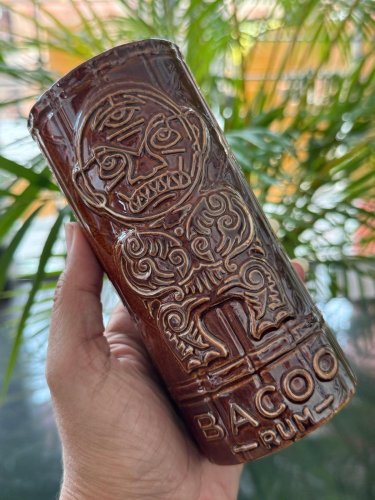 Bacoo 11 YO Rum 40% 0,7l + Tiki pohárek