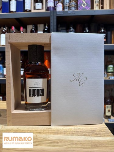 Michel Couvreur Hyphen 0,5l 46% v dřevěné krabičce