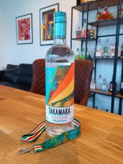 Takamaka Zannannan ananasový rumový likér 25% 0,7l + tropická klíčenka jako DÁREK