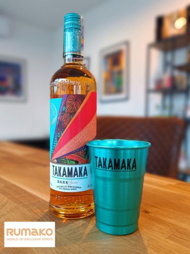 Takamaka Dark Spiced 38% 0,7l + plážový kelímek jako DÁREK