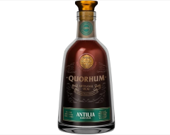 Quorhum Antila 40% 0,7l + 2 skleničky Quorhum v dárkové krabičce