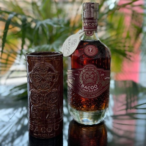 Bacoo 7 YO Rum 40% 0,7l