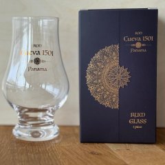 Degustační sklenička na rum Cueva v dárkové krabičce