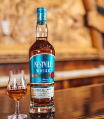 Nestville Whisky Single Malt 43% 0,7l v dárkové tubě
