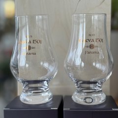 Degustační sklenička na rum Cueva v dárkové krabičce