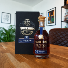 Quorhum 30 Fundador Anniversario  42% 0,7l with GB