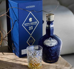 Royal Salute 25 YO Treasured Blend Whisky 40% 0,7l v dárkovém balení