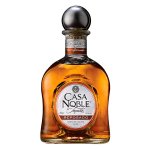 Casa Noble Reposado 40% 0,7l v dřevěném boxu + 2 skleničky