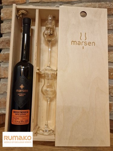 Marsen Exclusiv Broskyňovica Fairhaven 42,3% 0,5l v dárkovém dřevěném boxu se 2 skleničkami